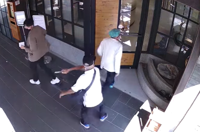 台中隨機砍人！好心藥師遭遊民割臉 民眾怒： 前一天才送他食物。(記者爆料網提供)