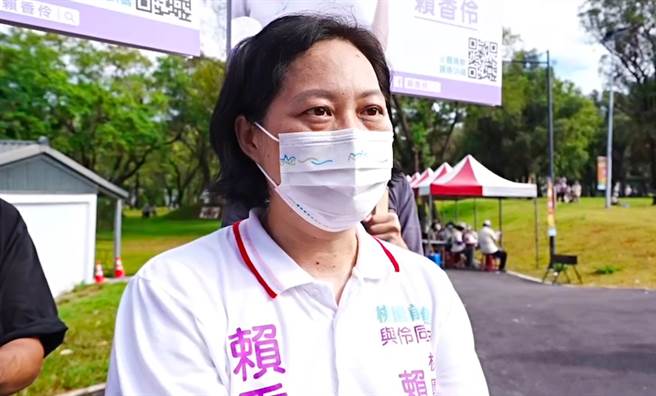 民眾党桃园市长参选人赖香伶呼吁民进党桃园市长参选人林智坚，尽速提出更多佐证亲自向台大说明论文事件，否则市民对他疑虑很深。（赖香伶团队提供／蔡明亘桃园传真）