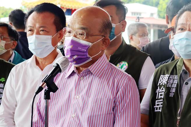 行政院长苏贞昌今意有所指地说，补助的时候非常高兴，因为选举就冷言冷语或当时的感谢都不讲了，前恭后倨的态度不好。（吕妍庭摄）