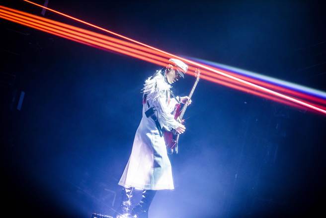 TRASH出道13年今晚首办大型演唱会。（华纳音乐提供）