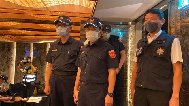 北市警察局長楊源明親自帶隊擴檢。（翻攝照片／林郁平台北傳真）