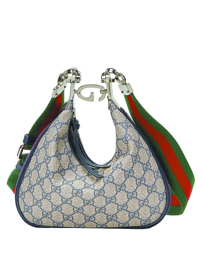 Gucci Attache小號藍色GG緹花肩背提包，8萬200元。（Gucci提供）