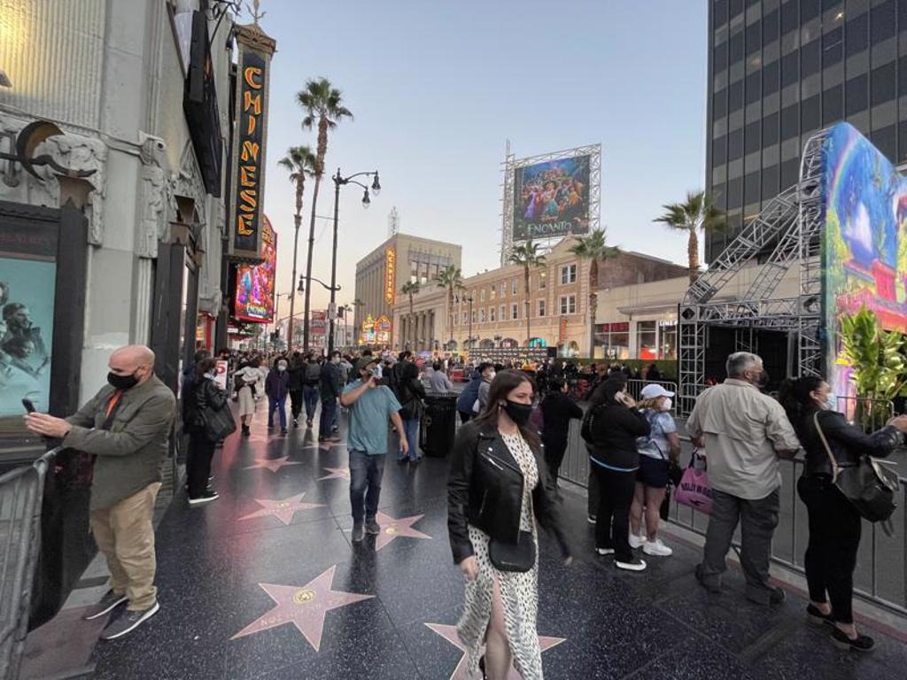 好莱坞星光大道（Hollywood Walk of Fame）是美国西岸大城洛杉矶的热门观光景点，电影公司经常封街举办活动。照片摄于2021年底。（图/ 中央社）(photo:ChinaTimes)