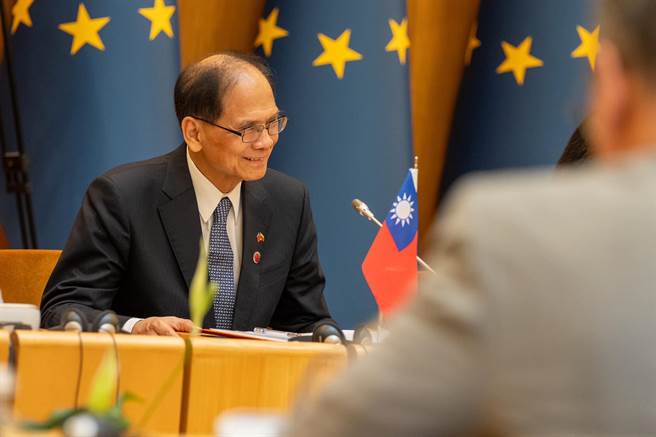 立法院長游錫堃率團出訪歐洲，返台後PCR陽性確診。（摘自游錫堃臉書）