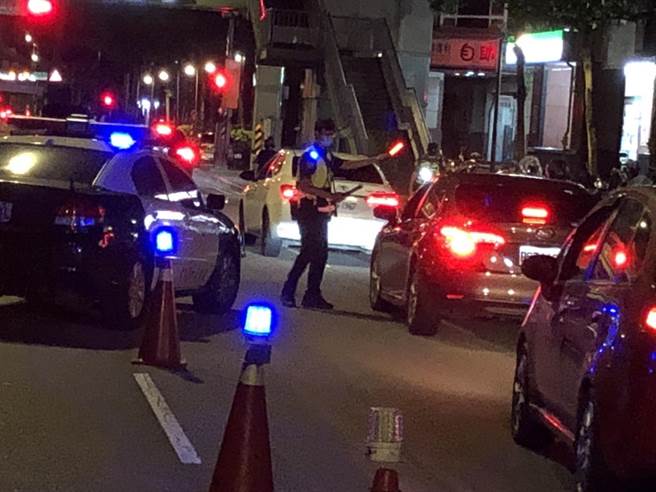 警方扩检展现维护治安决心。（警方提供／李奇叡新北传真）