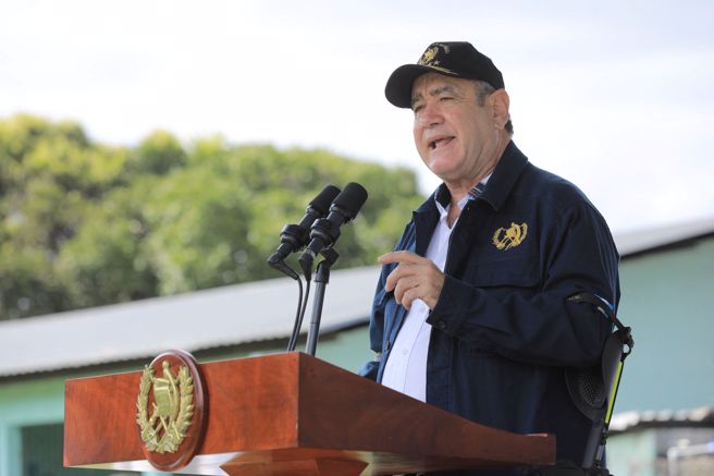 瓜地马拉总统贾麦岱（Alejandro Giammattei）。（图/ 路透社）