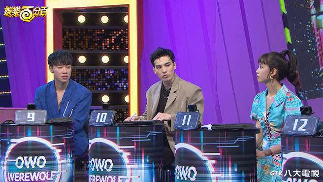 黄伟晋（中）指荳荳（右）爱情绪勒索。（八大提供）