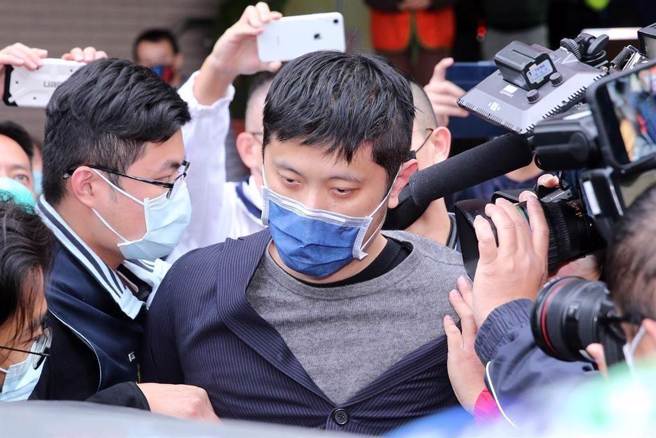 林秉樞(中)在家暴事件爆發前，與綠營不少政客關係密切，事發後卻一一被切割。（本報系資料照）