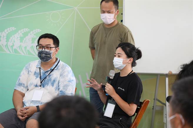 嘉义县政府劳工暨青年发展处今在蒜头糖厂举办「嘉我好漾」青年小聚活动，邀在各地青年团队及青创公司一同分享创业甘苦谈。（嘉义县政府提供∕吕妍庭嘉义传真）