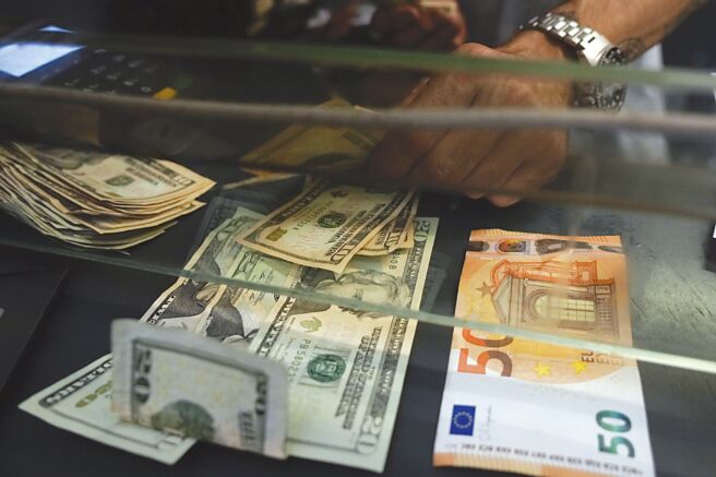 美国观光客豪游欧洲图╱美联社