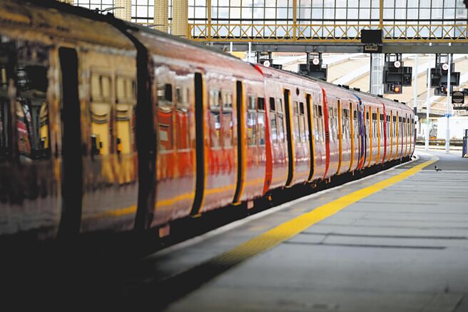 西班牙铁路免费搭图╱美联社