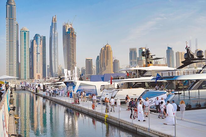 俄富人狂买杜拜豪宅图╱美联社