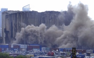 貝魯特大爆炸2週年前夕 受損穀倉不敵大火坍塌
