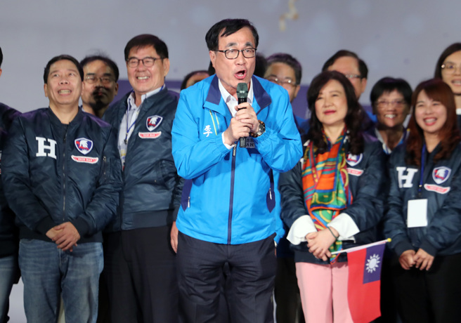 高雄市前副市长李四川（中）。（资料照／陈信翰摄）