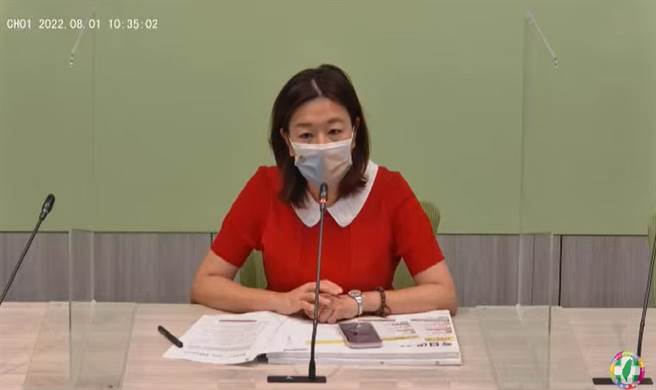 民进党立法院党团副干事长林静仪今（1日）表示，民调是一回事，地方支持又是另一回事，「民调参考就好！」（摘自直播）