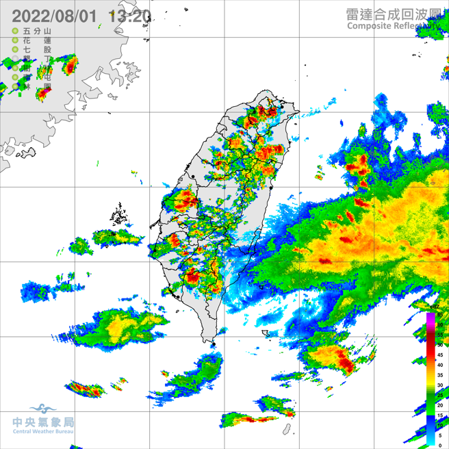 受低压带影响，午后全台各地对流旺盛，有短时强降雨。(气象局提供)