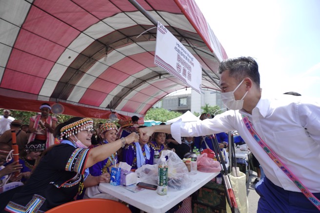 民进党桃园市长参选人林智坚。（图／翻摄自林智坚脸书）