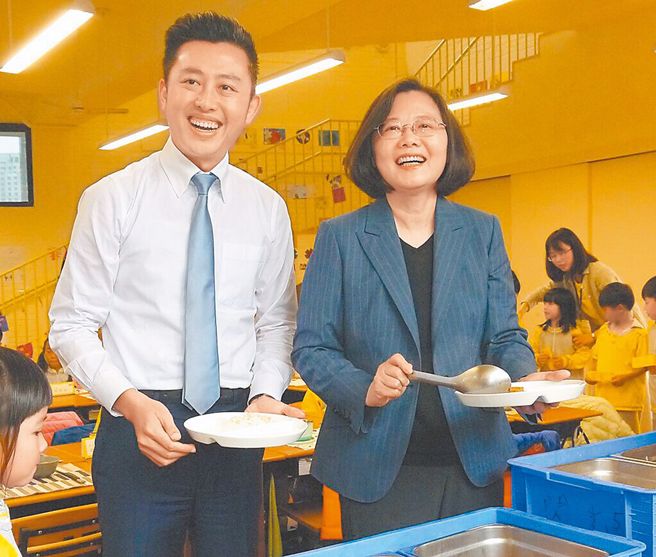 柬埔寨人口贩卖事件已曝光多日，仍不见总统蔡英文对此发声，让乡民火大开谯。（图／本报系资料照）