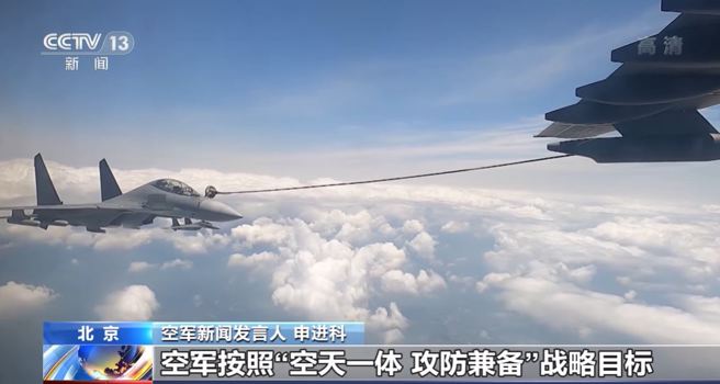 以运20改装的运油20空中加油机，已经可以执行任务。(图/Youtube)