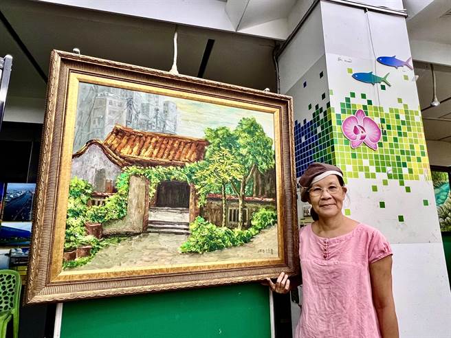 新营民治市政中心8月艺文展邀请尤素霞提供作品展出，让大眾感受画家对家乡最细致的刻画和观察。（台南市政府提供／张毓翎台南传真）