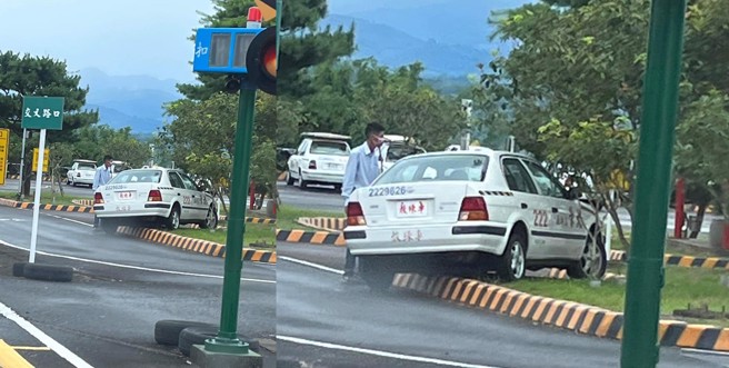 一名网友分享在驾训班看到车祸现场，直说看到这画面，脑中不自觉响起歌声「芭比Q了」。（图／取自爆料公社）