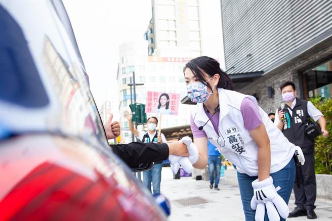 高虹安說，現在的新竹雖然不錯，但也有許多可改善的地方，盼用科學的方法、產業的執行力，為市民拼更好的新竹市。（高虹安團隊提供／王惠慧新竹傳真）