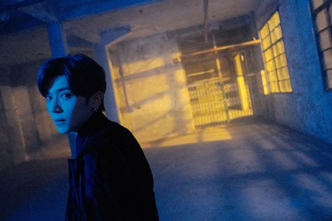 毕书尽发行最新单曲〈Light Up The Future〉。（老鹰音乐提供）