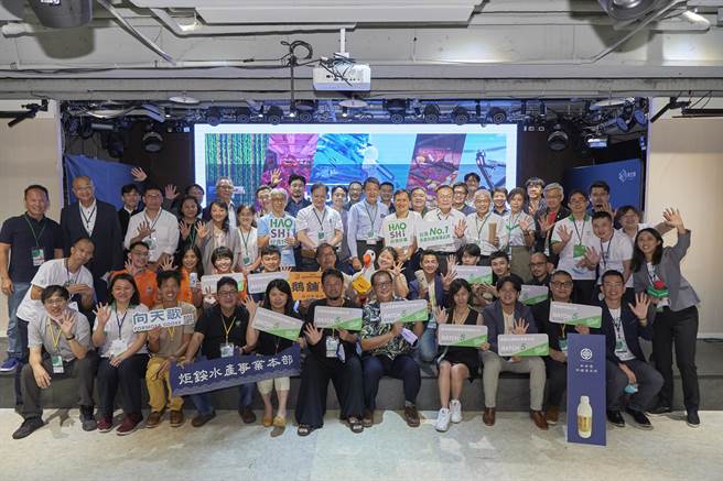 好食好事加速器日前举办Hello Teams业师与团队见面会。（好食好事基金会提供／林志成台北传真）