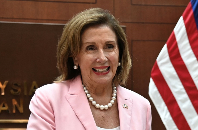 美国眾议院议长裴洛西（Nancy Pelosi，见图）2日访问马来西亚后，当天晚上将访台。（路透）