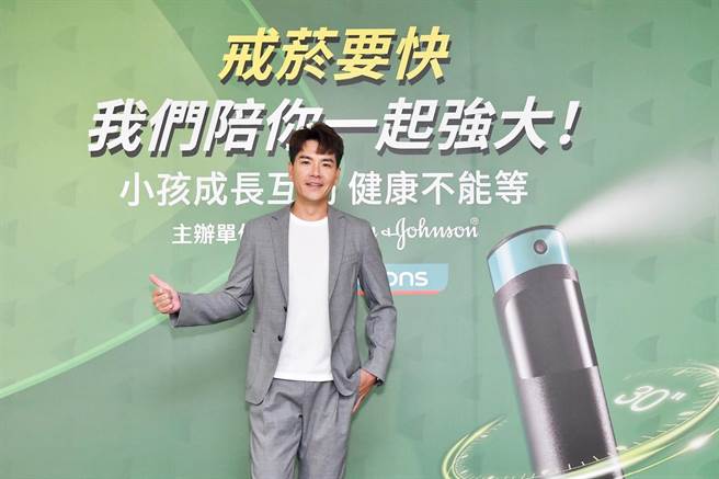 「戒菸大使」王傳一首揭20年菸齡的戒菸心路歷程。（品牌提供）