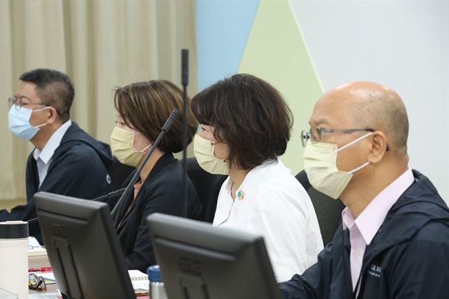 嘉义市长黄敏惠今天主持市务会议，听取各局处市政简报。（嘉义市政府提供／廖素慧嘉市传真）