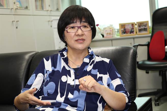 新北市社会局长张锦丽表示，因中央统筹分配款分配极其不公不义，才导致全国人口最多的新北市人均预算落在其他五都之后。（新北市社会局提供）