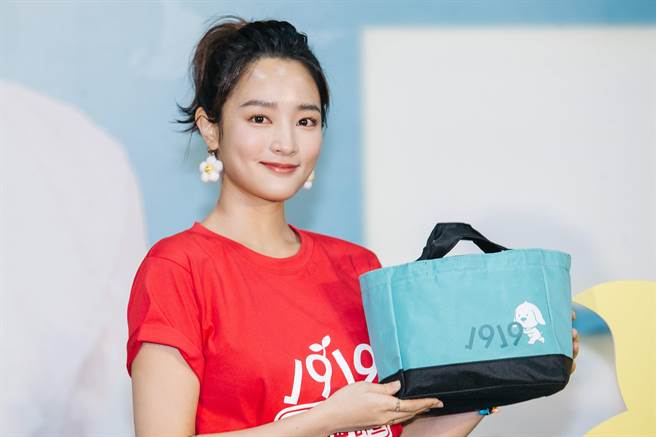 王淨首度為公益代言，邀請所有影迷、朋友們，一起響應陪讀計畫。（郭吉銓攝）