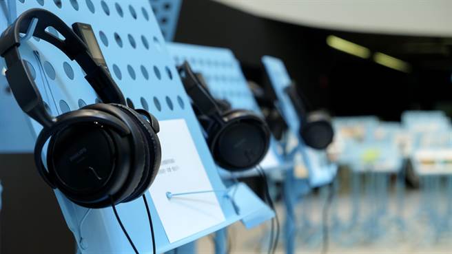 吴青峰将在高雄卫武营举办展览。（环球音乐提供）