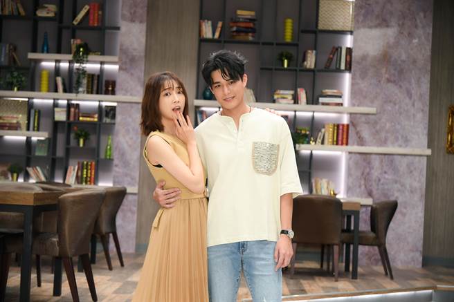 《门当互怼爱上你》黄甄妮、安俊朋被凑对。（三立提供）