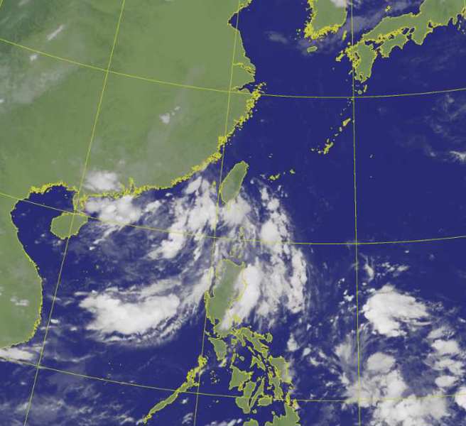 下周一（8日）南海附近有热带性低气压生成机率，并在下周三（10日）有机会增强成颱风。图为台湾附近卫星云图。(气象局提供)