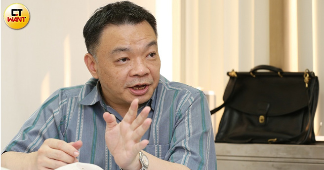 中华人权协会理事长高思博表示，司法院对法官迴避问题，不能再以法官人力不足作为不需迴避的理由。（图／CTWANT赵世勋摄）