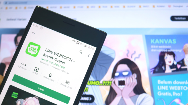 韩剧《今日的网漫》近期热播中，由金世正、南润寿两人饰演菜鸟网编辑，而剧中出现的「漫画家」是由人气网漫《看脸时代》的朴泰俊及《女神降临》的Meow（喵呜）客串出演。（图/ shutterstock）