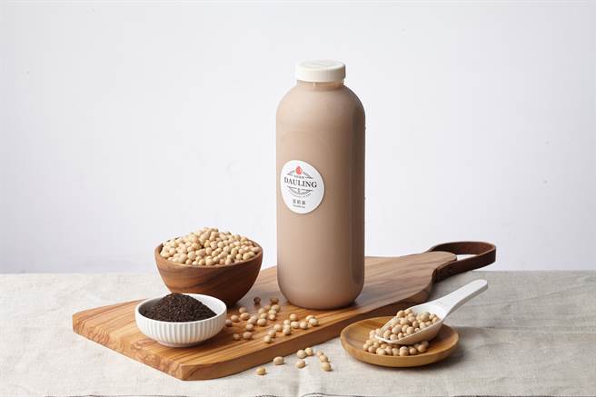 官网豆奶茶。（Dauling元初豆坊提供）