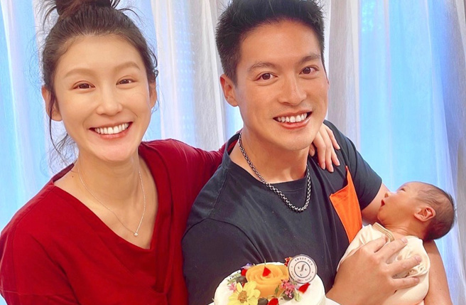 赵孟姿与许孟哲与上个月迎来二宝Liam，正式升格4口之家。(赵孟姿脸书)