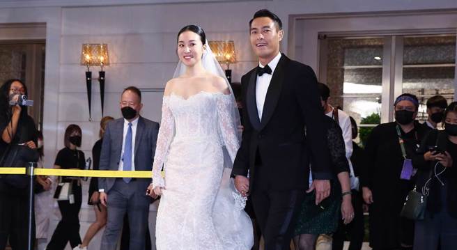 楊祐寧與老婆Melindaru結婚。（陳俊吉攝）