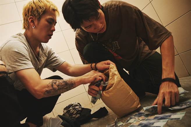 《失能少年》卡司找来巫建和（左）及黄圣球。（牵猴子提供）