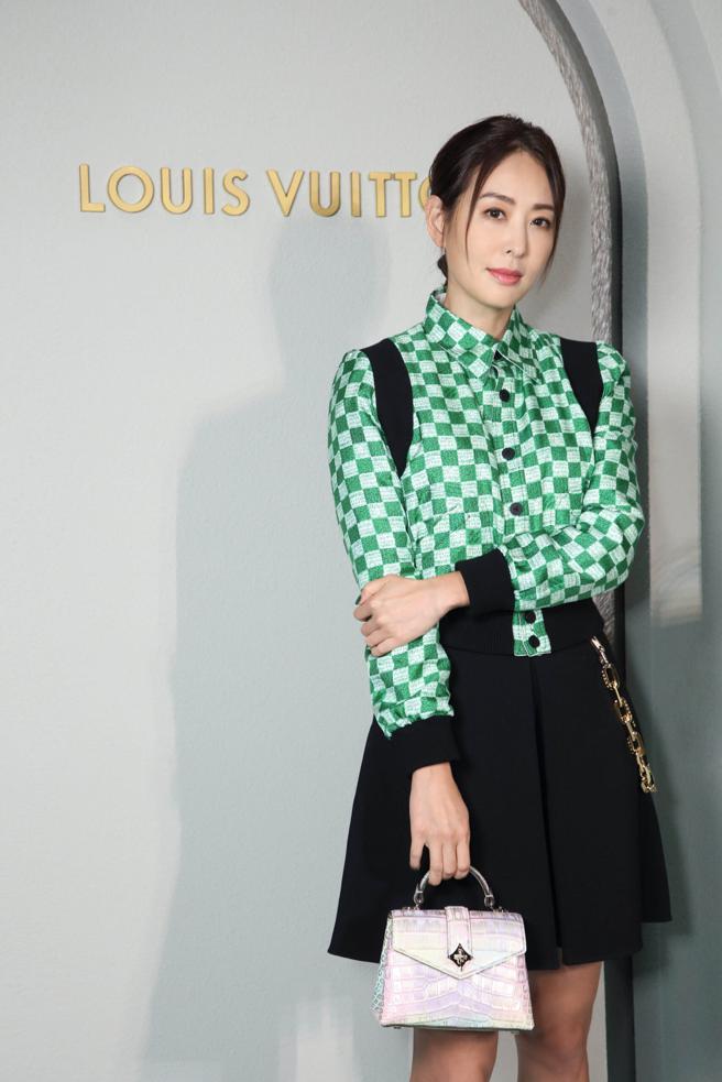 艺人贾永婕出席LV珍稀皮革活动展，自曝理性消费者如她，看完展场也差点失心疯打包珍稀包。（LV提供）