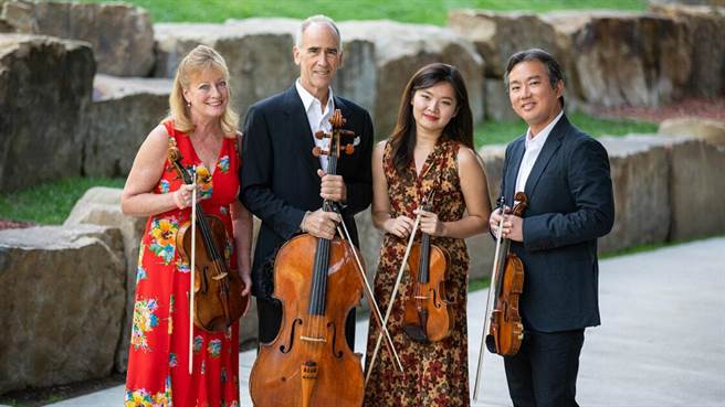 练琴要如何更有效率？纽约爱乐首席黄欣（右一）表示，专注力是一切的关键。（大师星秀音乐节提供）