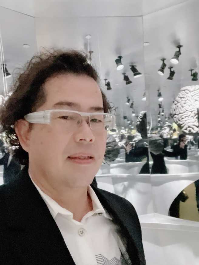 知名服裝設計師林國基。（摘自臉書）