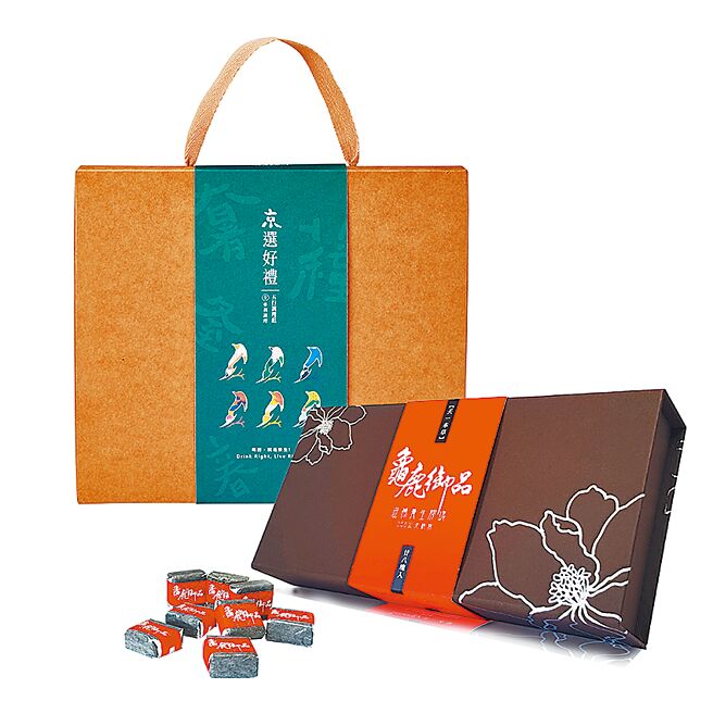 茗京萃中秋优惠组「龟鹿御品」滋补强身胶块28入一盒，加赠节气机能汉方饮礼盒组。图／茗京萃提供