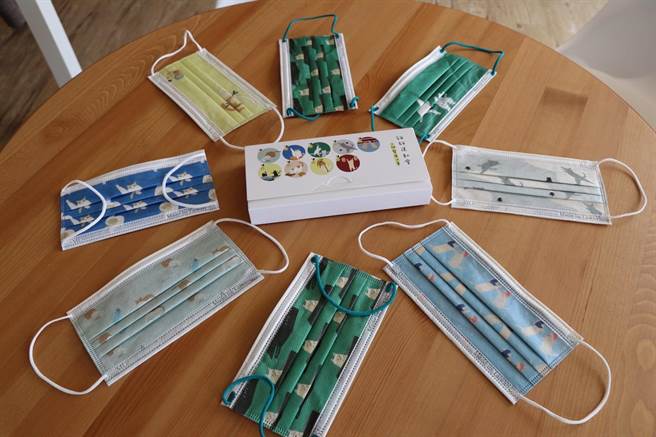 灰尘鱼的猫咪奥运系列也推出萌系口罩。（蔡明亘摄）