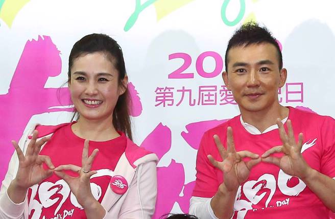 刘畊宏和老婆王婉霏在家直播健身，竟在大陆意外爆红。(本报系资料照)