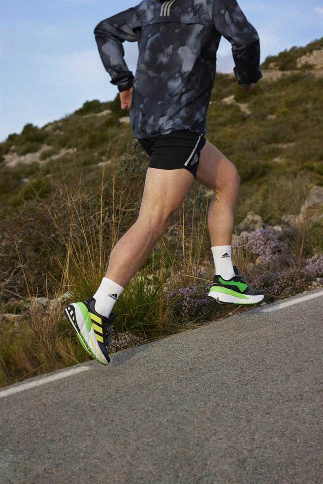 adidas Adistar CS，4590元。（adidas提供）