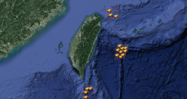 中国大陆从4日下午自1356时起至1600时止区分数波次，向台湾北部、南部及东部周边海域，发射东风系列弹道飞弹计11枚。（取自央视新闻微博）
